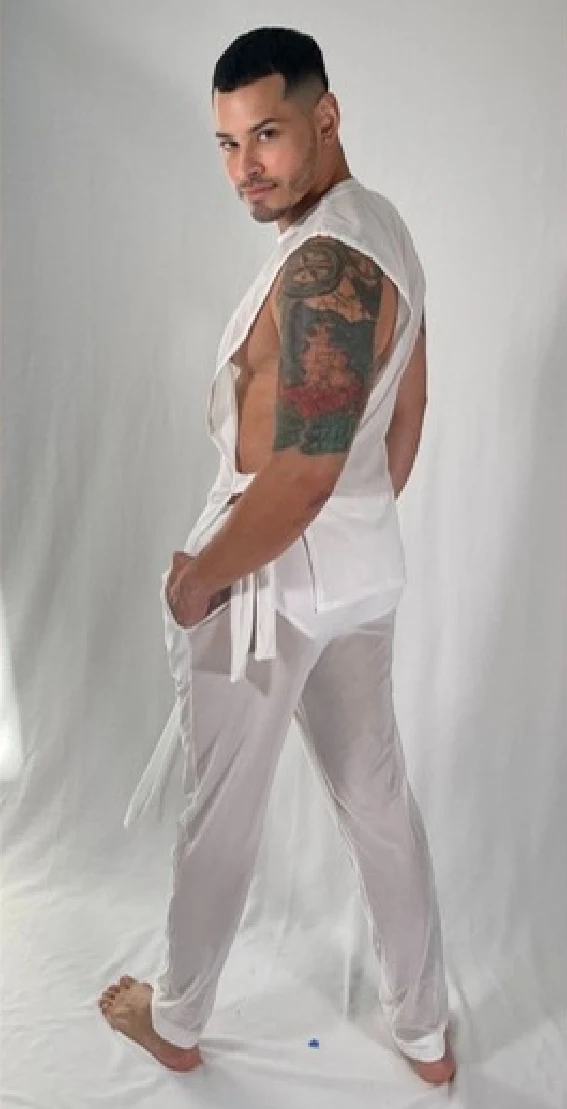 Porcelain Cruise collection, alternate view